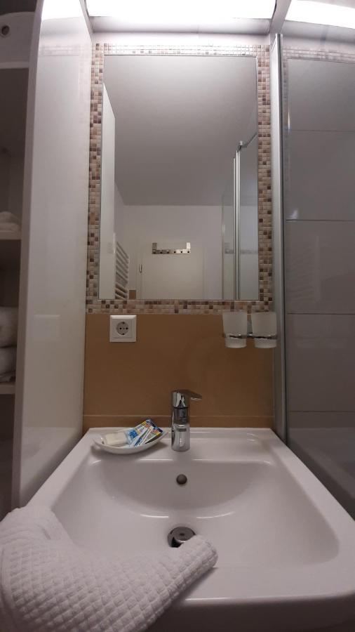 Appartements Am Schillergarten เดรสเดน ภายนอก รูปภาพ