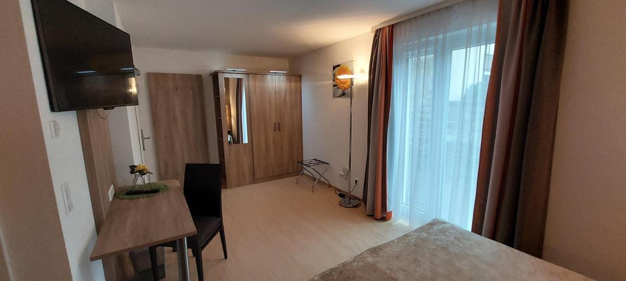 Appartements Am Schillergarten เดรสเดน ภายนอก รูปภาพ