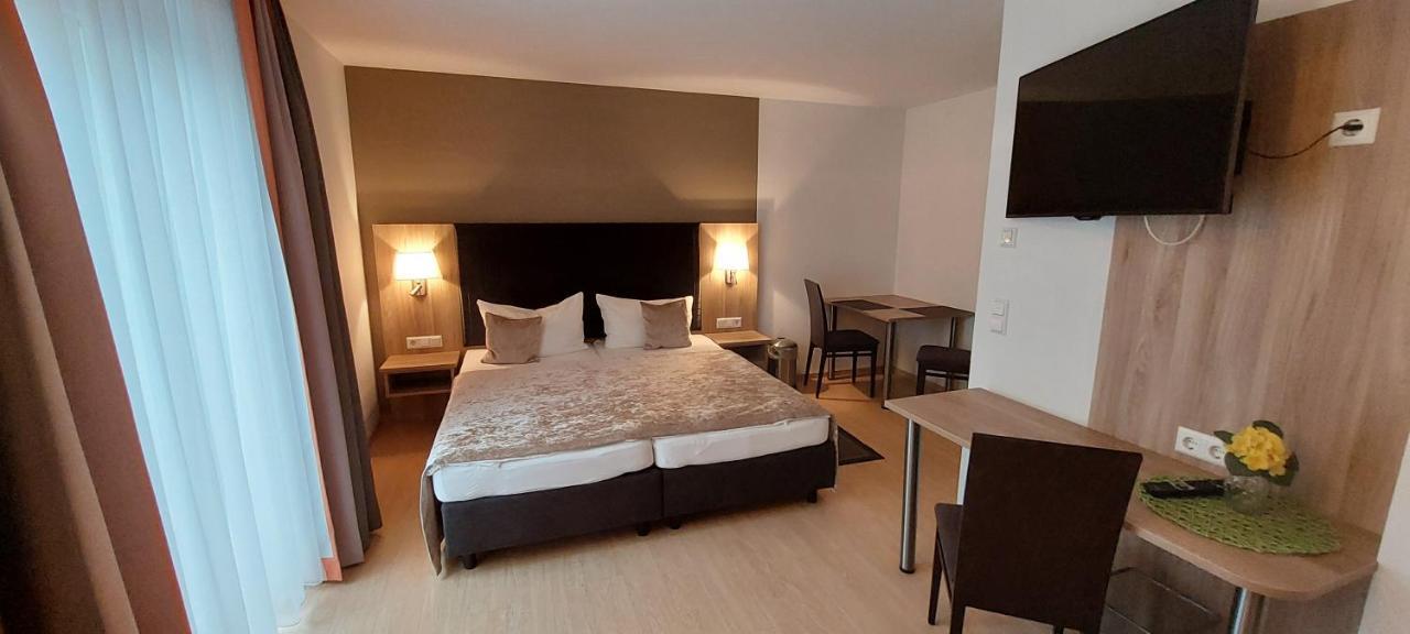 Appartements Am Schillergarten เดรสเดน ภายนอก รูปภาพ